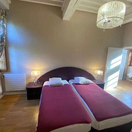 Demeures Et Chateaux L'Abbaye Caladoise - Anciennement Hostellerie Ferme Du Poulet Villefranche-sur-Saône Rum bild