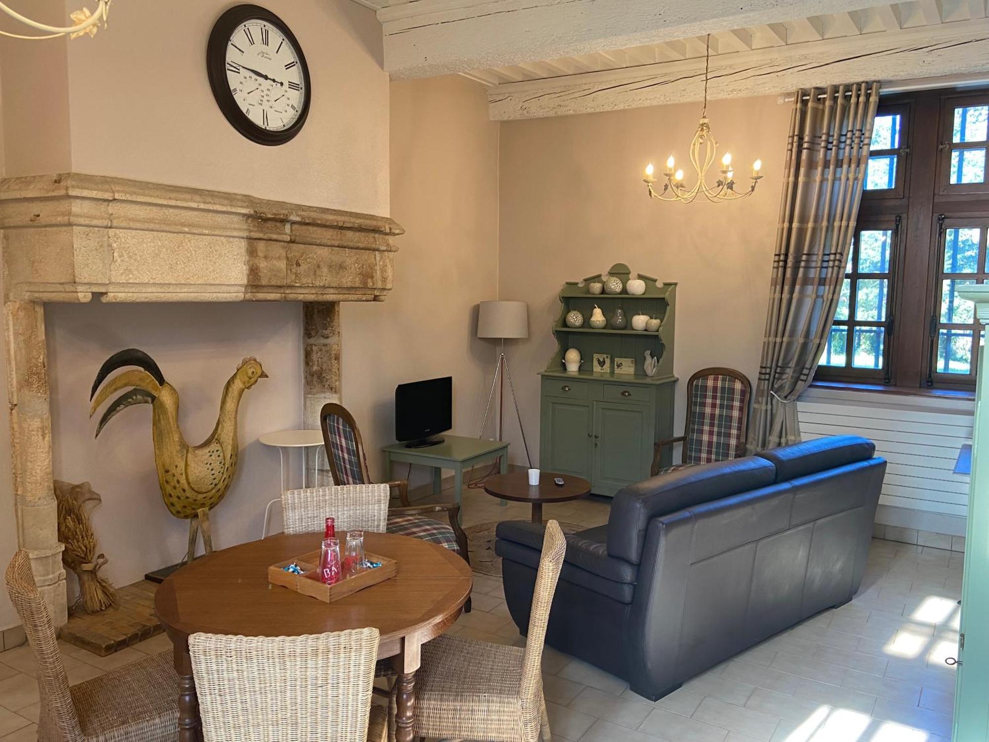 Demeures Et Chateaux L'Abbaye Caladoise - Anciennement Hostellerie Ferme Du Poulet Villefranche-sur-Saône Rum bild