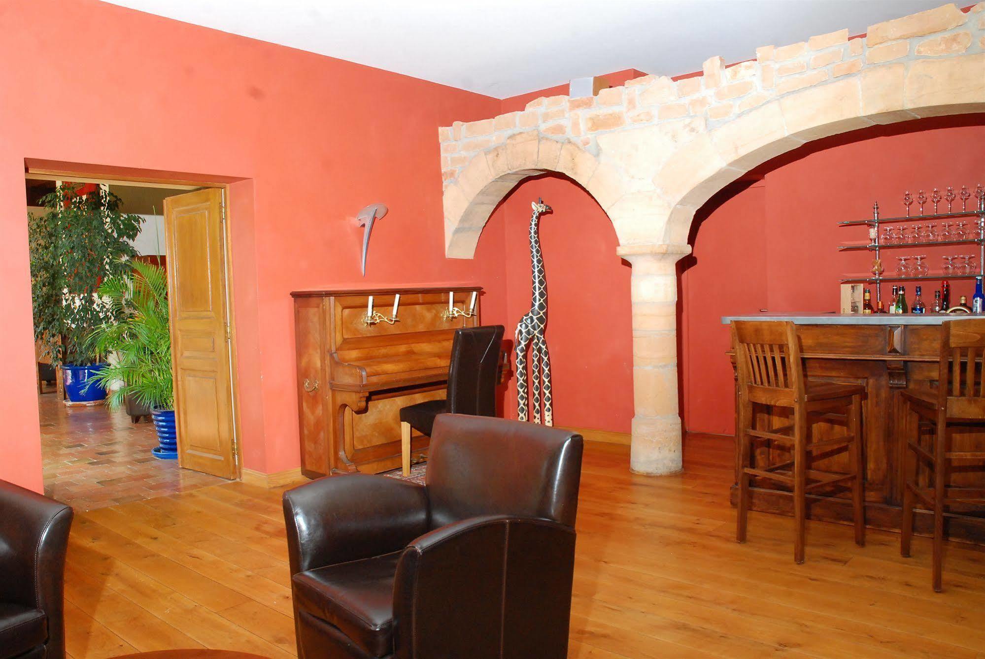 Demeures Et Chateaux L'Abbaye Caladoise - Anciennement Hostellerie Ferme Du Poulet Villefranche-sur-Saône Exteriör bild